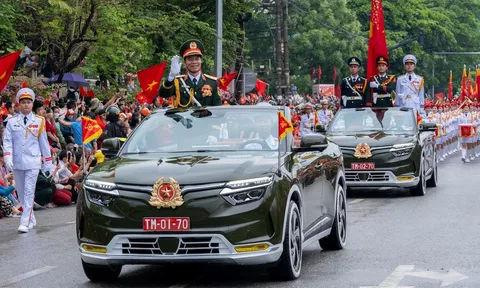 Những điểm đặc biệt về mẫu xe VinFast VF 8 mui trần tại Lễ diễu binh Chào mừng 70 năm chiến thắng lịch sử Điện Biên Phủ