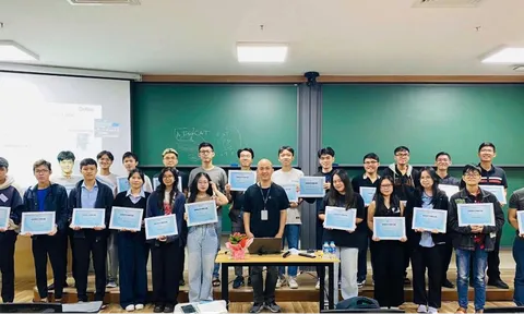 “Chương trình ươm mầm tài năng Tin sinh học BioTuring 2024 - phát triển và đào tạo bioinformatics cho thế hệ trẻ tại Việt Nam