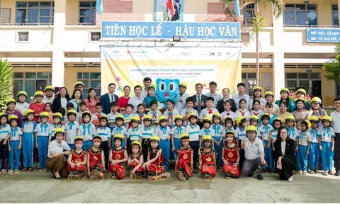 Prudential cùng hành trình 5 năm nâng cao ý thức an toàn giao thông tại Việt Nam với dự án “Đến Trường An Toàn”