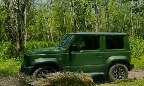 Hành trình tìm kiếm niềm vui và tự do sau tay lái Suzuki Jimny