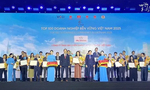 Prudential lần thứ 9 liên tiếp được vinh danh Top 100 Doanh nghiệp Phát triển bền vững tại Việt Nam