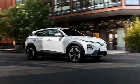 Đưa cả nhà du lịch lên núi xuống biển bằng VF 6, chủ xe tấm tắc khen “sướng và… chill”