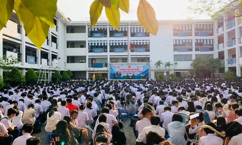 Quận 10: Tuyên truyền pháp luật phòng chống "Bạo lực học đường"