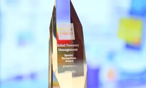 HDBank nhận giải thưởng đặc biệt chất lượng thanh toán quốc tế xuất sắc do Wells Fargo trao tặng