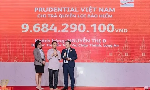 Prudential chi trả gần 9,7 tỷ đồng cho một khách hàng tại Long An