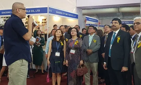Khai mạc đồng thời 4 triển lãm chuyên ngành dệt may, da giày tại TP. Hồ Chí Minh