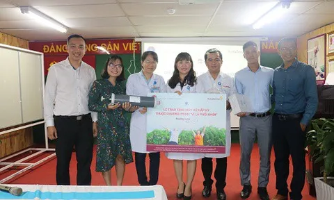 Tặng máy hô hấp khí và máy phun khí dung cho bệnh nhận Bệnh viện quận Thủ Đức, Thành phố Hồ Chí Minh