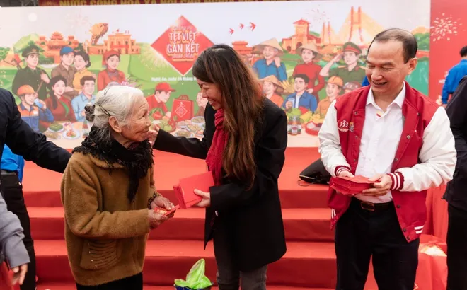 Sabeco lan tỏa trọn vẹn “vị Tết” đến 17 tỉnh thành qua chuỗi hoạt động cộng đồng “chung vị tết việt, gắn kết muôn miền”