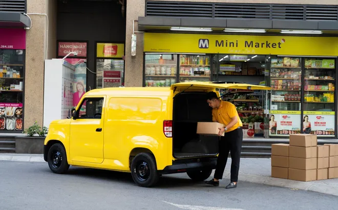Dân giao hàng nội đô mê VinFast EC Van vì khoang rộng, lái nhàn, chi phí nhẹ